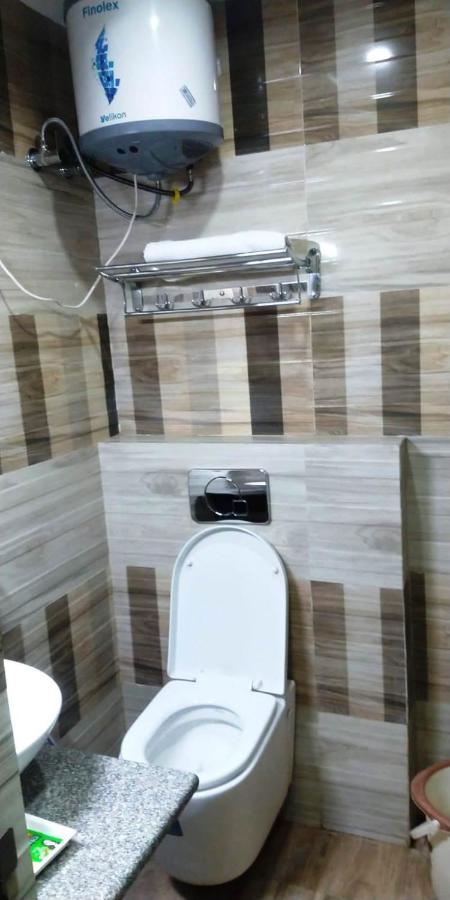 Hotel Ss Grand Лакнау Екстериор снимка