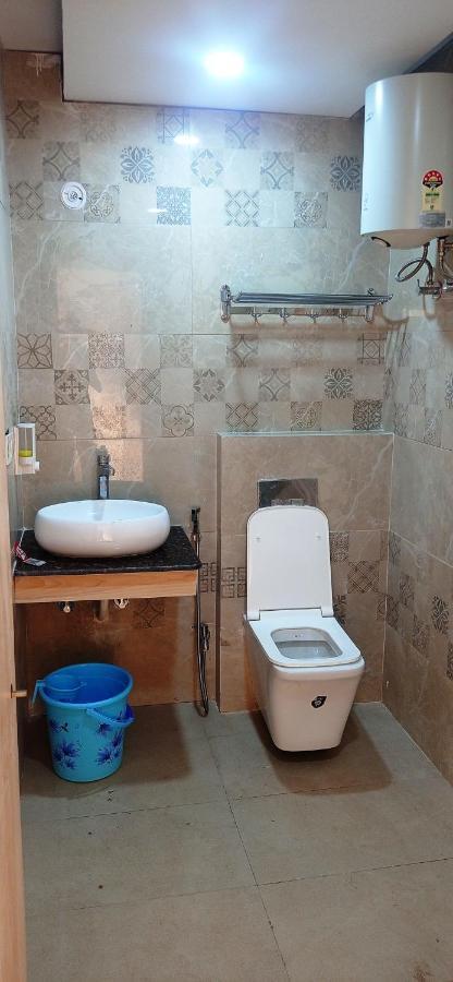 Hotel Ss Grand Лакнау Екстериор снимка